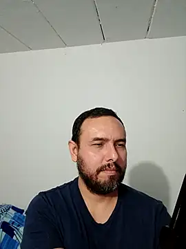 Snapshot of ElSunEagle chatting on 10.25.25 ElSunEagle online show from 10.25.25