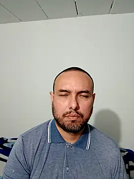 Snapshot of ElSunEagle chatting on 11.22.25 ElSunEagle online show from 11.22.25