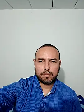 Snapshot of ElSunEagle chatting on 11.24.25 ElSunEagle online show from 11.24.25