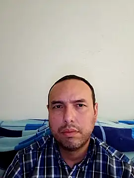 Snapshot of ElSunEagle chatting on 12.19.25 ElSunEagle online show from 12.19.25