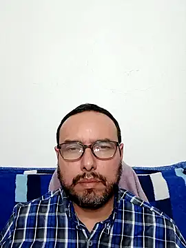 Snapshot of ElSunEagle chatting on 01.10.26 ElSunEagle online show from 01.10.26