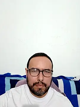 Snapshot of ElSunEagle chatting on 01.14.26 ElSunEagle online show from 01.14.26