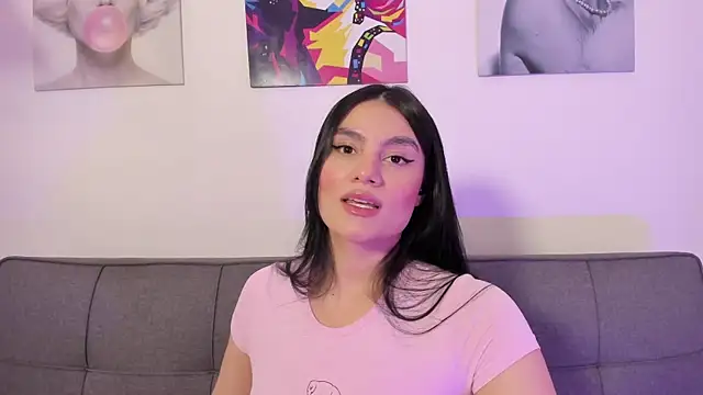 Snapshot of Maylin_Garcia chatting on 07.23.26 Maylin Garcia online show from 07.23.26