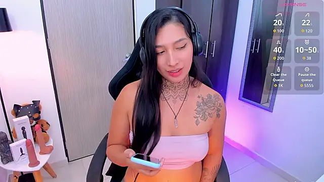 LouaneBourVip online show from 12.14.25