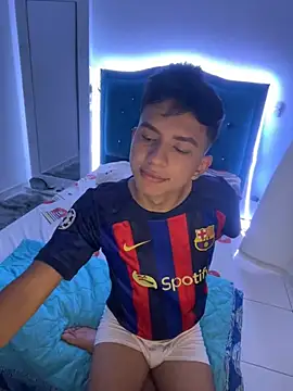 Leonarrrd 01 online show from 01.23.25