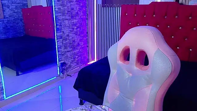 miahernadez303av online show from 02.03.26