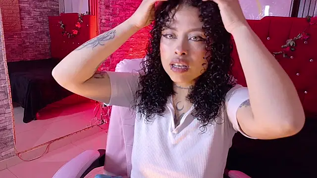 miahernadez303av online show from 06.19.26