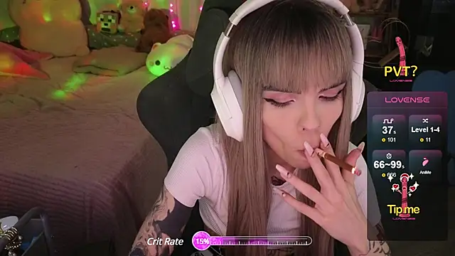 Kerry Kirk online show from 03.10.25