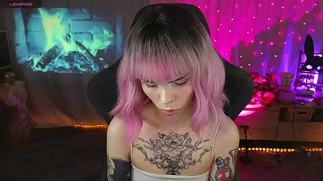 Kerry Kirk online show from 03.12.26