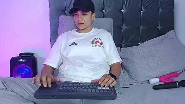 Antonella Cruz02 online show from 07.29.26