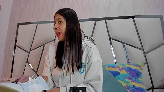  aurora18  online show from 03.09.26