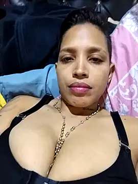 Snapshot of Dirty_Zoe chatting on 01.10.26 Dirty Zoe online show from 01.10.26