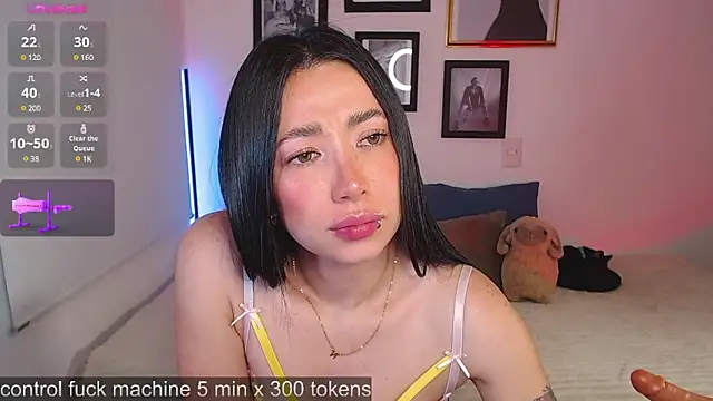 lilyy evanss online show from 02.13.25