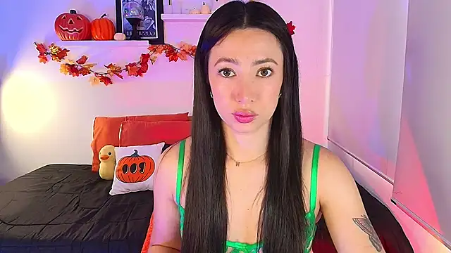 lilyy evanss online show from 10.27.25