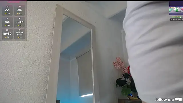 Lucy Princes online show from 02.04.26