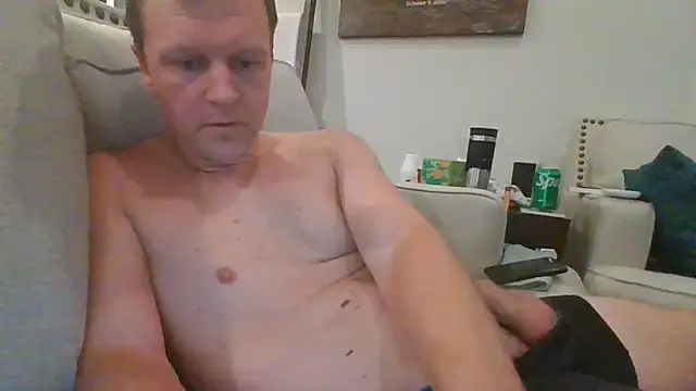 Snapshot of johnd101020 chatting on 12.10.24 johnd101020 online show from 12.10.24