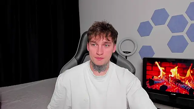 Chris Tyson online show from 10.09.25