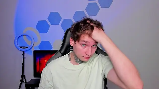 Chris Tyson online show from 10.31.25