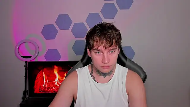 Chris Tyson online show from 11.06.25