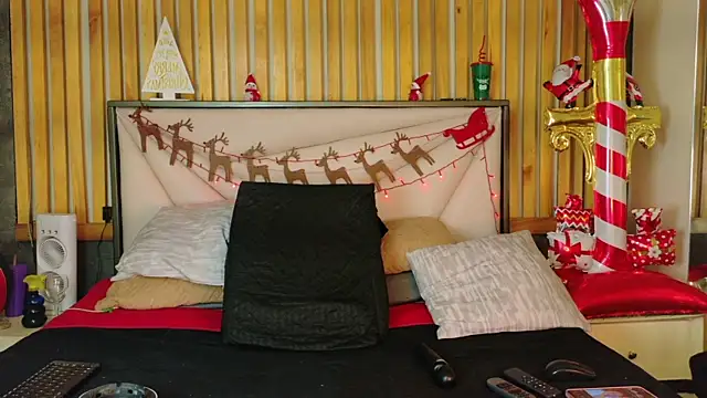 LilyyBigAss online show from 12.17.25