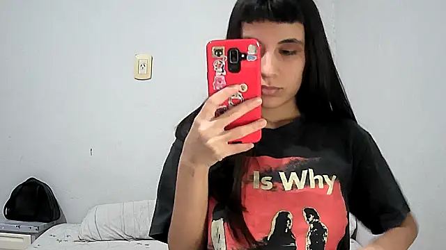 Snapshot of melodybar27 chatting on 03.12.25 melodybar27 online show from 03.12.25