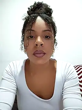 Julia Pretinha online show from 05.30.26