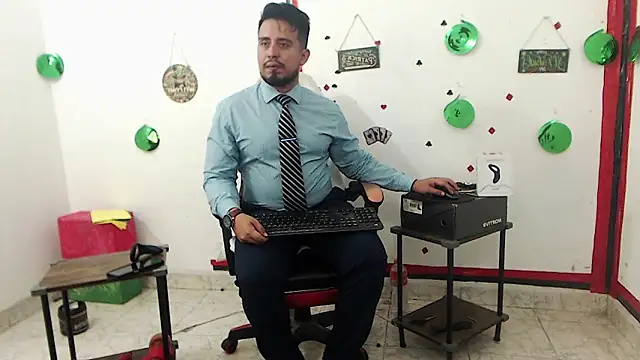 Snapshot of KalethBigDick chatting on 05.29.26 KalethBigDick online show from 05.29.26
