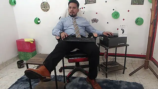 Snapshot of KalethBigDick chatting on 06.26.26 KalethBigDick online show from 06.26.26
