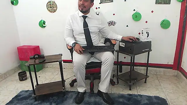 Snapshot of KalethBigDick chatting on 08.04.26 KalethBigDick online show from 08.04.26