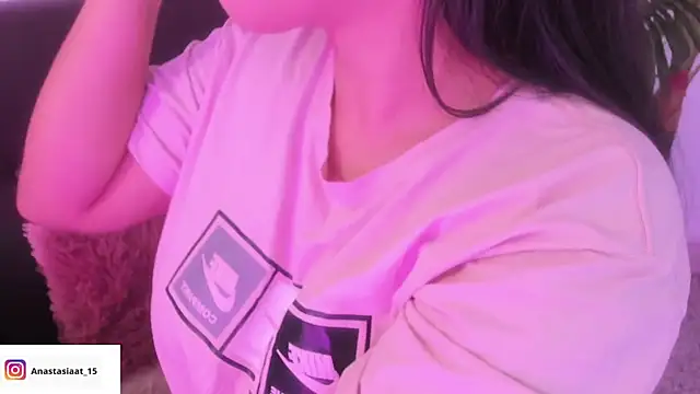 Miia Thompsonn online show from 02.27.25