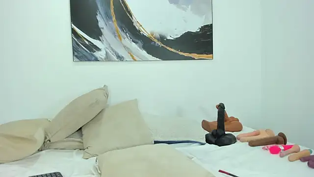 Snapshot of yesica_collins01 chatting on 12.10.24 yesica collins01 online show from 12.10.24