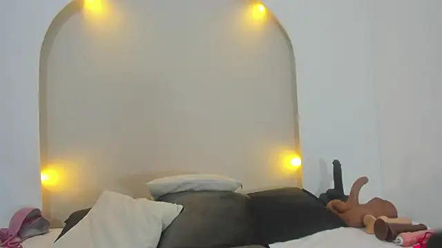 Snapshot of yesica_collins01 chatting on 01.17.25 yesica collins01 online show from 01.17.25