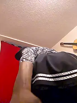 Nattyboey223 online show from 04.18.26