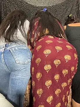 Snapshot of Miss__Malaika chatting on 03.17.26 Miss Malaika online show from 03.17.26