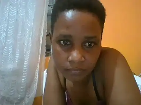 Snapshot of sexymistres chatting on 02.23.25 sexymistres online show from 02.23.25