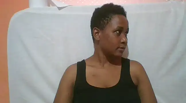 Snapshot of sexymistres chatting on 02.28.25 sexymistres online show from 02.28.25