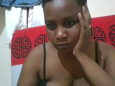 Snapshot of sexymistres chatting on 10.13.25 sexymistres online show from 10.13.25