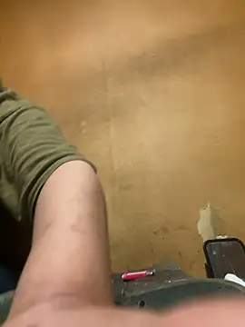 Snapshot of punk0805 chatting on 10.13.25 punk0805 online show from 10.13.25