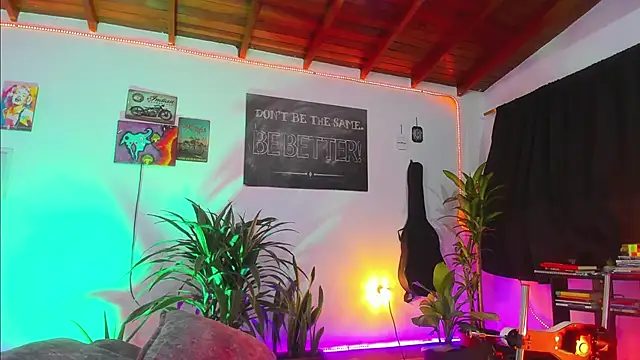 Snapshot of Sky_nabi chatting on 09.18.25 Sky nabi online show from 09.18.25