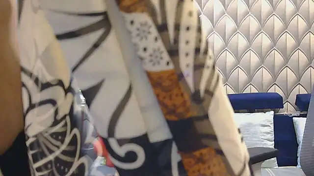 Snapshot of Mishika_Gill chatting on 05.19.26 Mishika Gill online show from 05.19.26