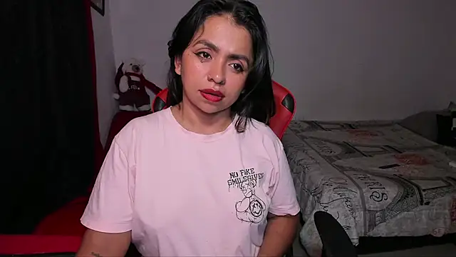 Snapshot of cory_rose chatting on 11.24.25 cory rose online show from 11.24.25