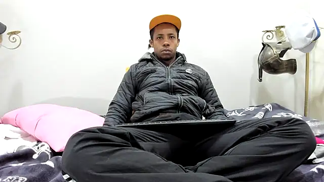 Snapshot of AlejoKhalifa_ chatting on 02.23.25 AlejoKhalifa online show from 02.23.25