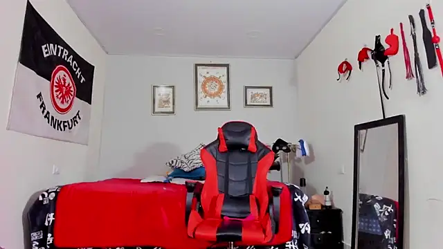 AlejoKhalifa  online show from 12.02.25