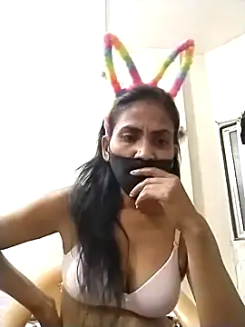 Snapshot of sunita6009 chatting on 06.26.26 sunita6009 online show from 06.26.26