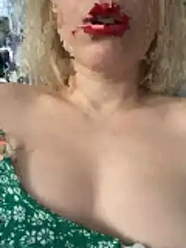 Yourdirtybitch online show from 11.10.25