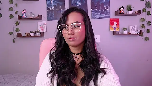 macey elliot  online show from 01.21.25