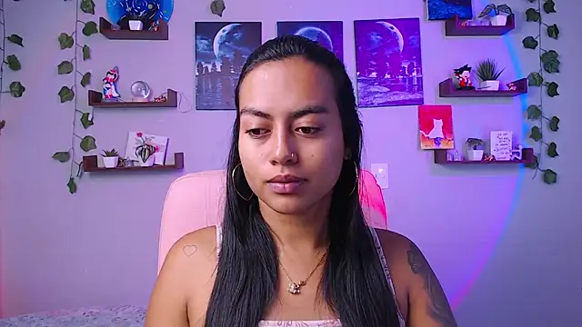 macey elliot  online show from 02.05.25