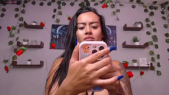 macey elliot  online show from 02.27.25