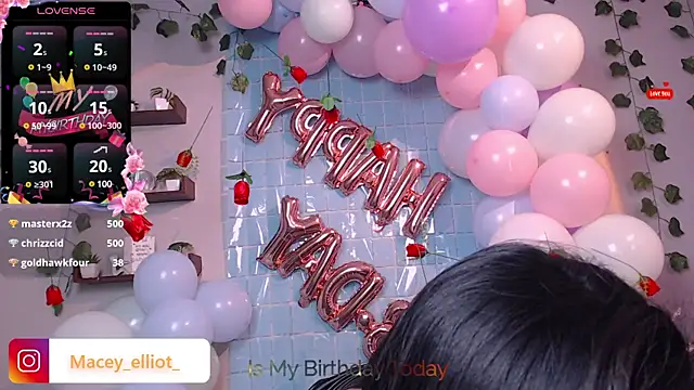 macey elliot  online show from 03.03.25