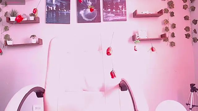 macey elliot  online show from 03.05.25